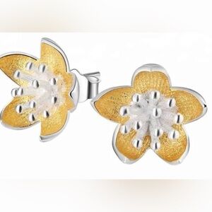 Beautiful Flower Stud Earrings